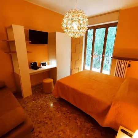 Apartment Mi Affaccio Sulla Piazza *