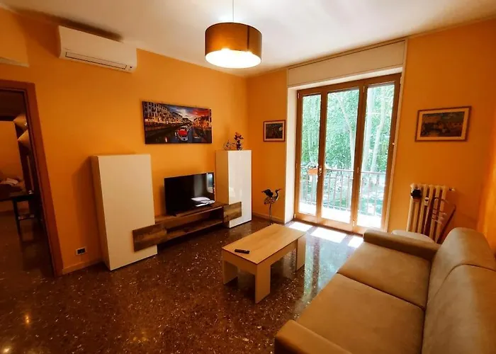 Apartment Mi Affaccio Sulla Piazza *