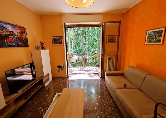 Apartment Mi Affaccio Sulla Piazza *